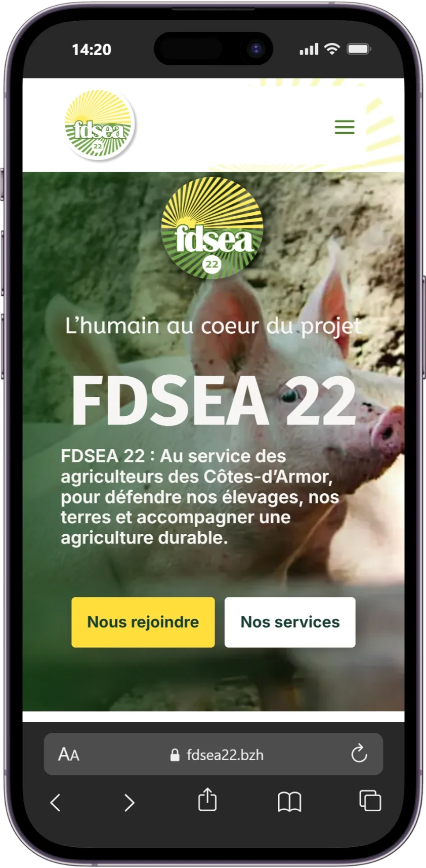Le site adapté au format téléphone